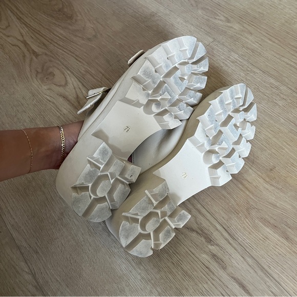 Chunky nude sandals - Picture 3 of 4